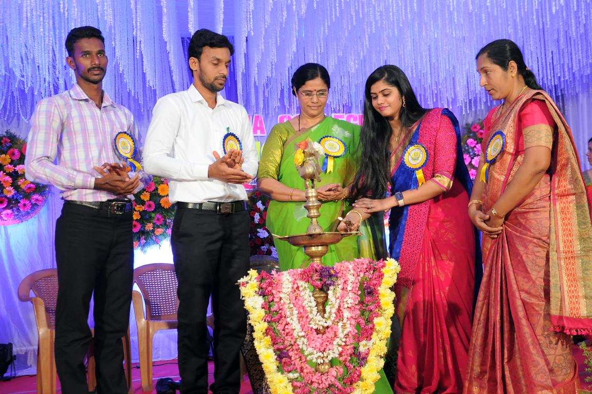 ANNUAL DAY - 2019  CELEBRATION Inaugurated by Dr. Amruthavarshini Sharat,Vice-President of Amrutha Group of Colleges